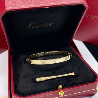 Браслет у стилі Cartier LOVE