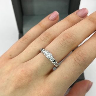 Каблучка з діамантами 0.92ct 